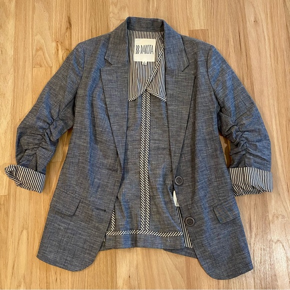 BB Dakota Jackets & Blazers - BB Dakota • Chambray Blazer